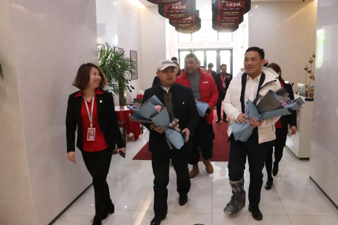 上海多家装修企业领导参观林凤装饰集团 上海多家装修企业领导参观林凤装饰集团