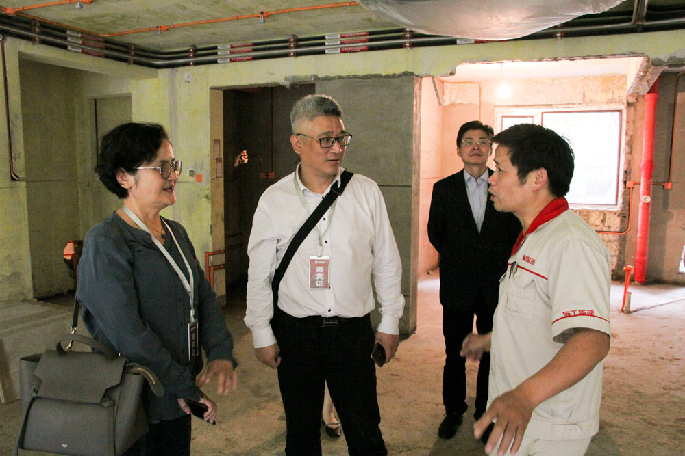 参观团赴林凤工地继续参观