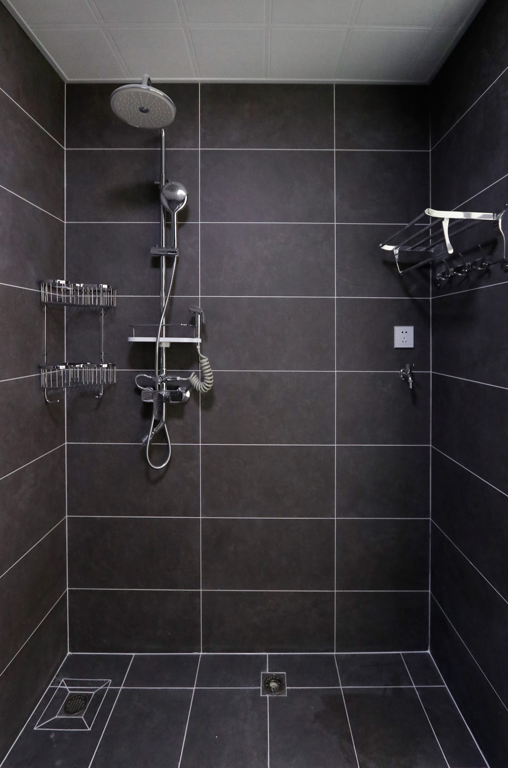 林凤装饰瓷砖铺贴效果图实景